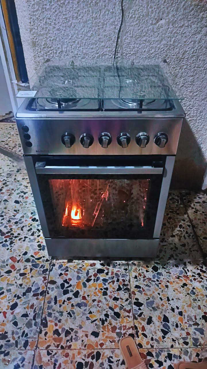 طباخ شغال أي ضرر ما بي
سعر 70
مكان مدينه الصدر 
تواصل واتساب 
***********
