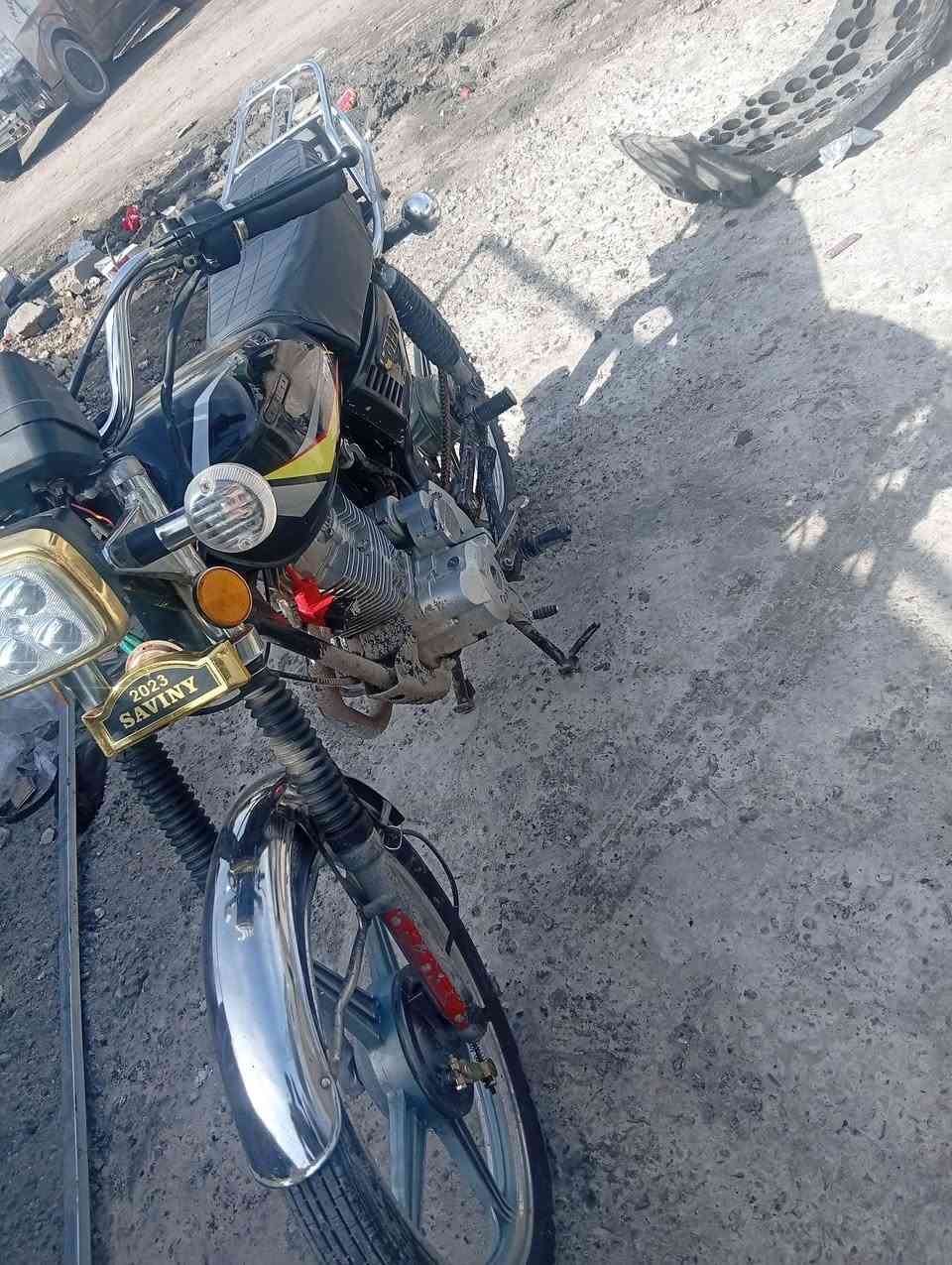 دراجه ايراني 5كير للبيع بدون اوراق اكفلهه سرقه سعرهه 375وبيهه مجال دراجه كامله للتواصل ***********
