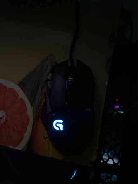 RTX 2070 Geforce 8 Vram 

intel Core i5 9400f 

المبرد Cooler Master 

RAM: Hyper X 8*8 16G DDr4 RGB
Storge: HDD 1T-SDD 128-NV2 1t 

Micro-Star (MS-7B98) Z390

Power GameMax 600w

Case Thermaltake
 
سعر (800) الف 

الملحقات: 

Keyboard REDRAGON K567 RGB 
 
 
Logitech mouse G502

سماعات Razer BlackShark V2

مكاني البصرة الزبير 
تواصل هنا او واتساب ***********
