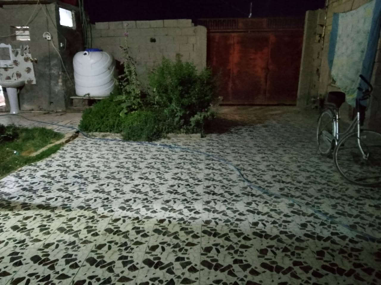 بيت ايجار بالوركاء بحي الشهداء يم الاتحاد مساحته 250 ( ايجارة 200 تدفع مقدمه 6اشهر )
اكو بعد 3 احجر وهول وتهويه ومخزن صغير خارجي تعال خاص انطيك صورهن


**إذا كنت صاحب هذا الإعلان وتريد حذفه لأي سبب، رجاءا أرسل رسالة إلى الدعم الفني**