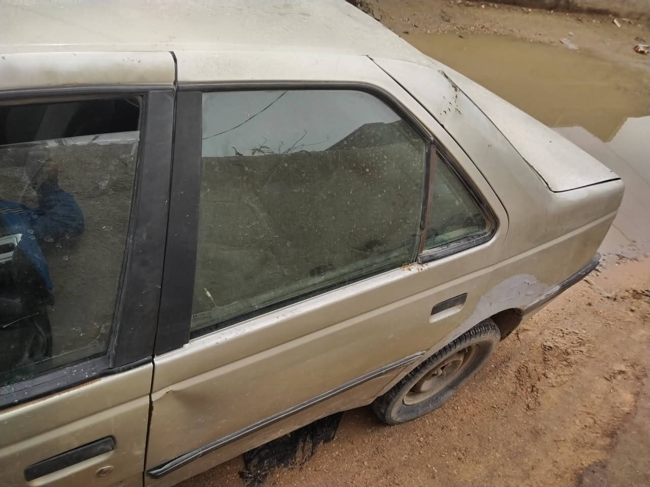 بيجو روى ٢٠٠٩ خصوصي رقم بابل
السياره شوفت عينك رايدها ب١٥ وبيها مجال كلش قليل

***********
