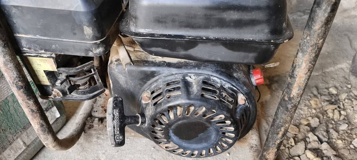 السلام عليكم 
ماطور أبو 3 شغال مثل الساعه نضيف 
مجرد تركته فتره صار هيج وضعه للتواصل خاص🩶


**إذا كنت صاحب هذا الإعلان وتريد حذفه لأي سبب، رجاءا أرسل رسالة إلى الدعم الفني**