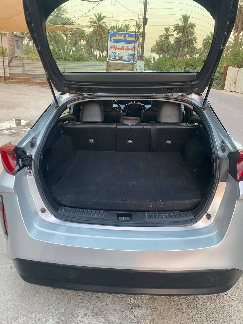 للبيع: تويوتا بريوس برايم (Prius Prime) موديل 2022 🚗
سيارة اقتصادية وعملية جداً بأحدث تكنولوجيا الأنظمة الهجينة، بحالة ممتازة وجاهزة للاستخدام.

​✨ أبرز المواصفات:

​الموديل: 2022

​نوع المحرك: هايبرد بلّق-إن (Plug-in Hybrid)

​أنظمة التشغيل الشاملة (3 أنظمة): 

​شحن كهربائي كامل (EV Mode).

​بنزين.

​نظام هجين متكامل (Hybrid).

​اللون الخارجي: فضي ميتاليك مميز.

​المقصورة الداخلية: شاشة عمودية كبيرة تدعم أحدث الأنظمة، تحكم ستيرن متكامل، داخلية سوداء نظيفة جداً بحالة الشركة.

​الرقم: حرة (الرقم ظاهر بالصور).

​💰 السعر:

​150 ورقة (وبيه مجال طيب للشراي المعتمد).

​📞 للاتصال والاستفسار:

​رقم الهاتف: ***********
