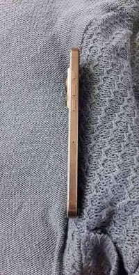 ‏‪السلام عليكم ايفون 16برو ماكس بطاريه 100 بعده داخل الضمان عدد دورات ...