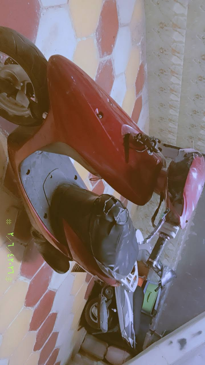 البيع عصفوريه كايمه عنوان ناصريه قرب جامعة العين السعر 200وبيه مجال رقم ***********

