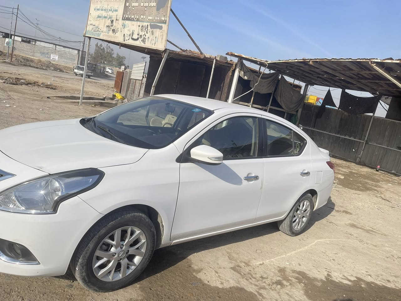 السلام عليكم 
للبيع نيسان 
سني موديل 
2023  رقم 
بغداد بسمي
فول مواصفات
بصمه تبريد قطعتين
بيها بعد مواصفات
السعر 110 دولار 
مكاني بابل استفسار
*********** 📞
