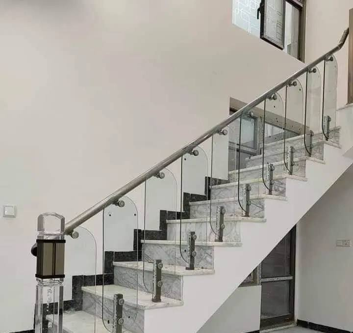 جميع أنوع المنيوم محجرات بيبان بيبي سي شبابيك كاونترات عنواني بصرة نشتغل جميع مناطق لبصرة ***********
