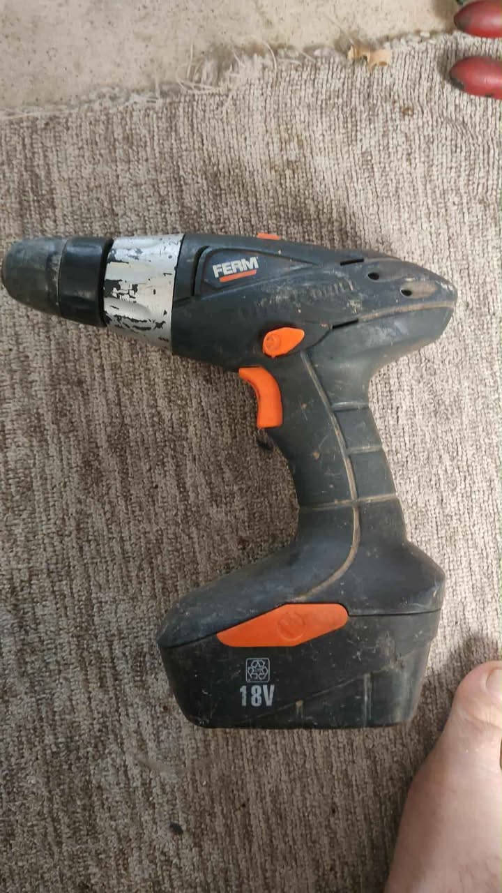 دريل بالة الماني سعر الوحدة 20 الف مع التوصيل بضمان
***********
*********** شقلاوة, أربيل
