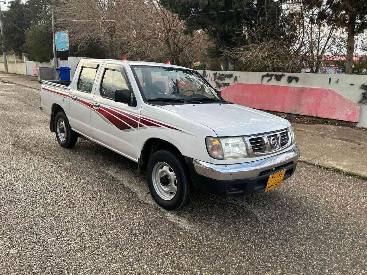 بەناوی خوای گەورە

**************************

نیسان مودیل 2002  محەسەن ، پاوەر ،گێڕو مەکینەو تەبریدو ئەکسلی بەشەرت، چوار تایەی تازەی لەژێردایە، سەنەوی بەسەرچوە، بەشەرتی تەحویل و غەرامە، پەڵەپەڵە بۆیاخی هەیە
نرخی 73 مجال
شوێن / زەڕایەن-هەڵەبجەی تازە

************************** السليمانية, العراق
