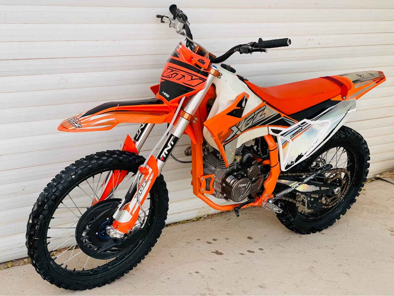 سلاو براياني ئةزيز

ئةم k26 بؤ فرؤشتن 

يان گؤرينةوة بة (rmz_kews_ktm_crx350)  

مؤديل ٢٠٢٤

مةكينة ٢٥٠ 

٤ وةلف

٥ گير 

بؤ عةيب مةپرسن

برغوو بة برغووي بةشةرت 

 نمونةي جواني و قوةت 

سعري (11گةلا ) 

رجائةن مةعامةلة قفل ناكةم موشتةريت وةرة سةيريكة و مةعامةلة دةكةين  

بةپيي توانا خاترت دةگرم

 شوينم نزيك كةلار

***********

*********** كالار, السليمانية
