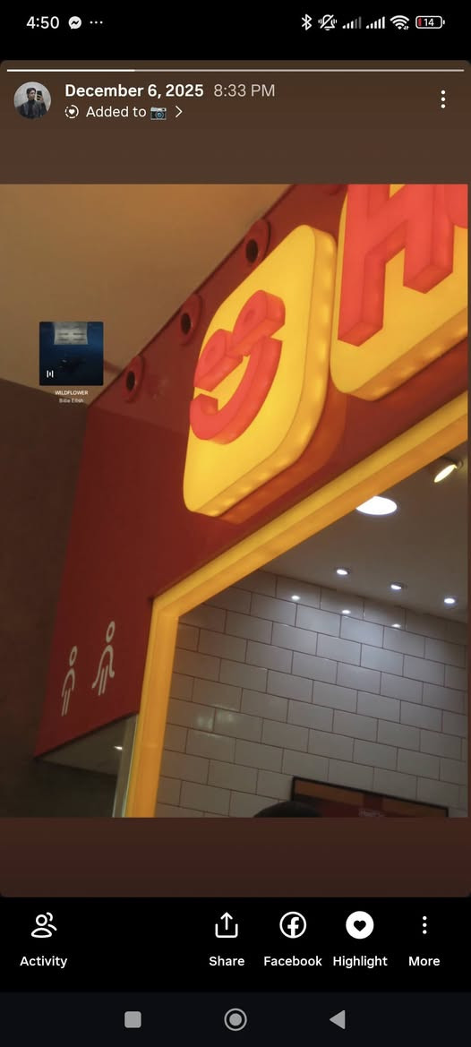 كانون IXUS 75
نظافة %65 بيها شوية شخوط وضربة بالخلف نهائياً ما مأثرة ع التصوير.
تصويرها مثل ما موضح بالصور
الدقة: 7.1MP
زووم بصري: 3x
فيديو: بجودة VGA مع صوت
المعالج: DIGIC III + خاصية التعرف على الوجه
البطارية: قابلة للشحن NB-4L اصلية
المميزات: كاميرا أنيقة وصغيرة الحجم، مناسبة للسفر والاستخدام اليومي.
الملحقات: بطارية + شاحن خارجي جوكر
+ رام1 كيكا+ محول الصور تايب سي يكون قارئ للرام ويدخل بالتلفون 
السعر: 50 الف قفل


**إذا كنت صاحب هذا الإعلان وتريد حذفه لأي سبب، رجاءا أرسل رسالة إلى الدعم الفني**