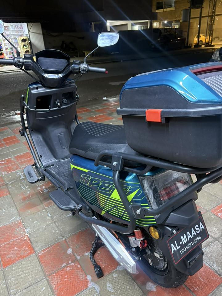 السلام عليكم دراجه شحن للبيع البطاريات زينات يقرن 10 كلهن فقط بطاريه وحده مبدله جديده واصليه وهم تقرا 10 تجي تفحصه وتتأكد السعر 650 الف وبي مجال ***********
