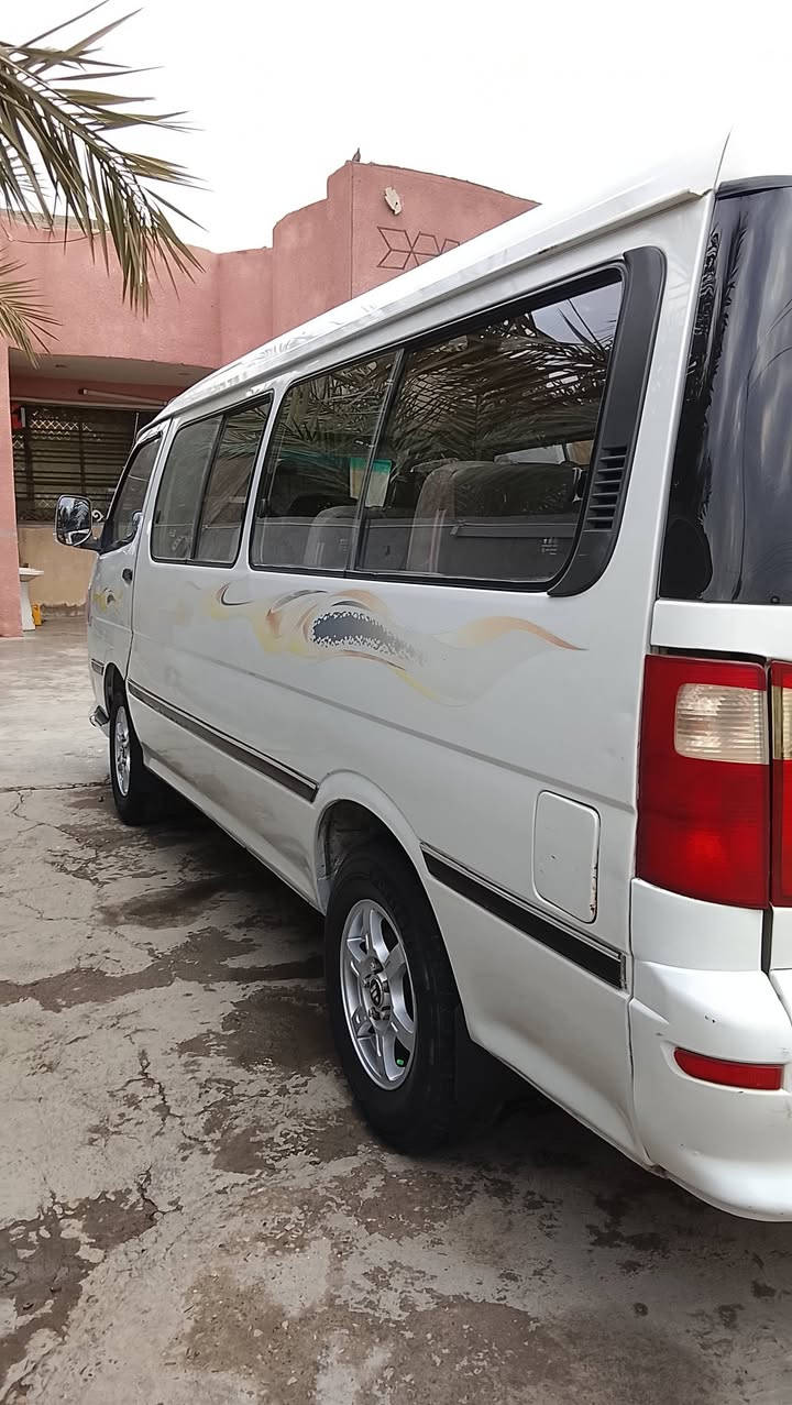 سلام عليكم فتون للبيع موديل 2017السياره مكينه وكير تخم تاير حداديه جديد دوشمه رقم بغداد  مكاني بغداد لاستفسار ***********
