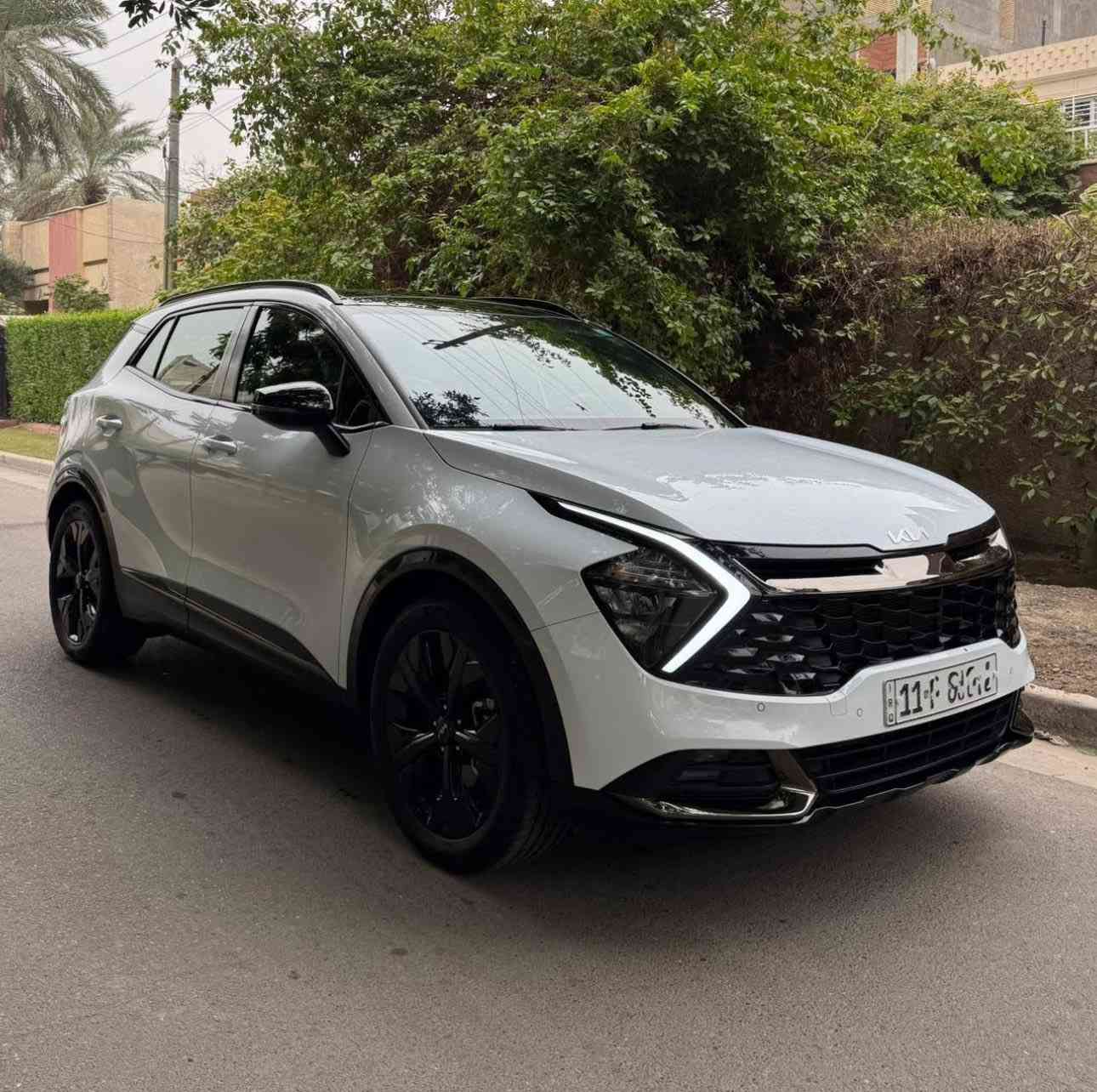كيا سبورتج 2025

(بلاك ادشن  )فول 1/1 اعلى فئة بالسبورتج 
خليجي وكالة الدولية
داخل جلد زيتوني وكنتارا

(مكفولة عدا رصعتين)

‏‎عداد المسافه  35 الف كيلو متر 

- رقم بغداد ‎الجديد بسمي هزة وسنوية جديدة

‏‌‎ - بانوراما 

- بصمتين

‏-‌‎ مرتبط بناقل حركة أوتو 

شاشه متصل طويله

‏‌‎ - عدد AIR BAG6

‏‌‎ - حساسات أمامية 

‏‌‎ - حساسات خلفية

‏‌‎ - لايت زينون + LED

‏‌‎ - كشافات 

‏‌‎ - بك لايت LED

‏‌‎ - ويل كب 19‏‌‎

‏-‌‎ اريل نفكيشن

‏-‌‎ تشغيل عن بعد 

‏‌‎ -فتح الصندوق كهرباء ذكي 

‏-‎ دشبول شاشة 

‏‌‎ - شاشة Apple Car play 

‏‌‎- كاميرا دوارة

‏‌‎ - الانارة الداخلية LED

‏‌‎ - المقاعد جلد زيتوني وكنتارا 

‏‌‎ - تدفئة المقود 

-تدفئه كشنات 

‏‌‎ - مثبت السرعة Cruise 

- الأوامر الصوتية

‏‌‎- أوضاع القيادة  Drive Mode

‏‌‎ - فحص أنظمة السيارة 

‏‌‎ - حساسات ضغط اطارات 

‏‌‎ - شفتات مقود

‏‌‎- تبريد شاشة

‏‌‎ - هاند بريك بصمة �‌‌‏- ABS �‌‌‏ - Auto Hold    أوتو هولد�‌‌‏- ISO Fex        ايزو فكس

‏‌‎- نظام مانع الانزلاق

‏‌‎- نظام نزول المنحدرات 

‏‌‎- اشارة في المرايا الجانبية

‏‌‎- مخرج منفذ الطاقة �‌‌‏- رادارات جانبيه مع رادار خلفية -

شاحن هاتف لاسلكي

السيارة جديدة جداً وبدون اي نقص بعدها على حالة الوكالة وغراض الوكالة كلها موجودة
العنوان : بغداد الدوره
رقم الهاتف : ***********          السعر: 237 وبيها مجال
