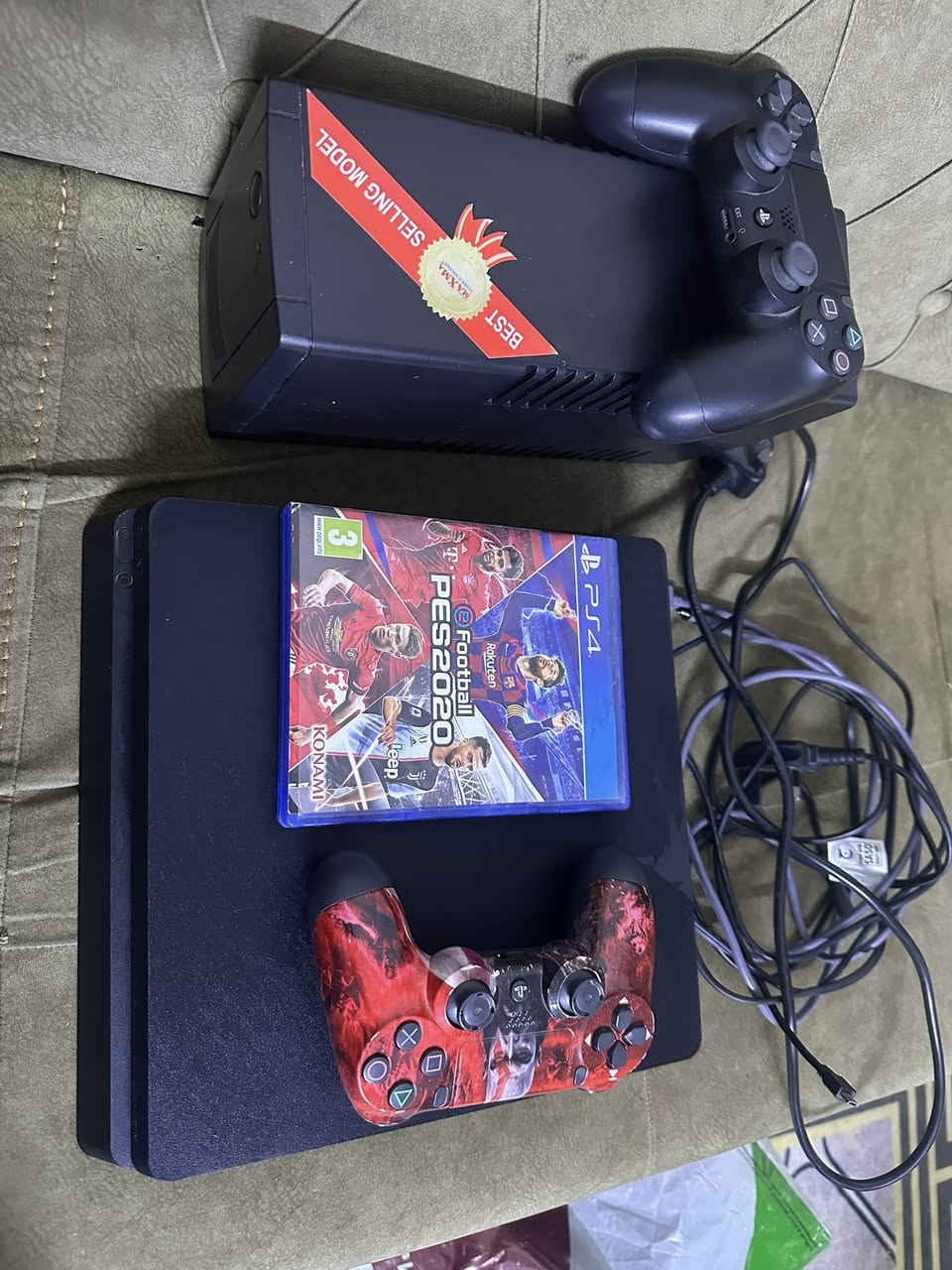 بلي فور سلم وياه يوبي اس وجوستكات اثنين قرص بيس 2020وكارتونه مالته موجوده السعر290 وبي مجال المكان بغداد الشعب وهاذ رقمي***********
