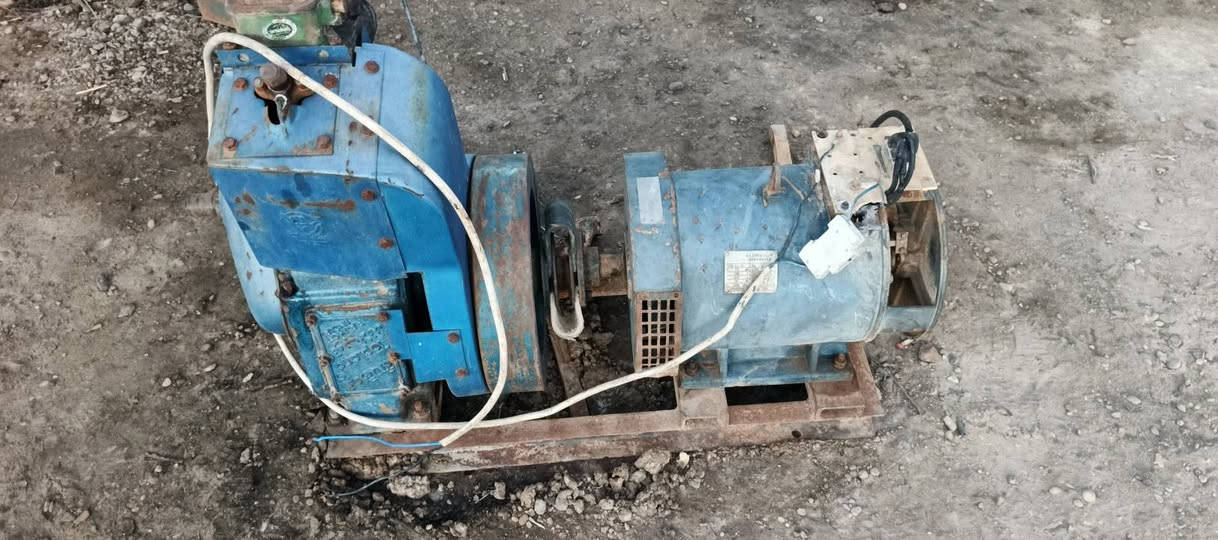 مولده توبلاند سبعه ونص كيفي البيع سعره 7500وبي مجال شويه لمكان رمادي لمولده نضيفه عل فحص ***********
