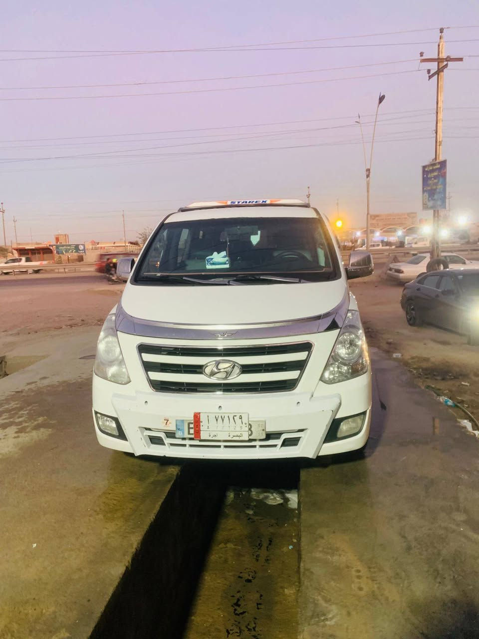 سلام وعليكم
للبيع ستاركس مديل 2017 
مكينه كلها بلاد  ما عده الدبلو مفطومه
فول مواصفات  بدون تنتات 
بيه بس جاملغ صفحت العبري الامامي
رقم الهاتف 
***********
العنوان البصره الكرمه  
سياره مال بيت عبري ماصاعد بيها 
ماشيه ٣٠٠ الف  
سعر 238 وبيه مجال
