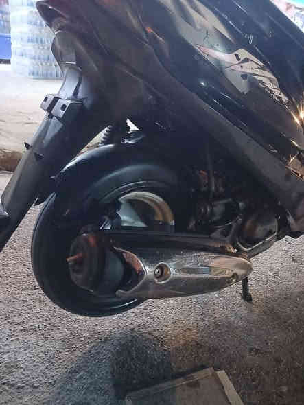 السلام عليكم 

دراجه ماكس 140 دراجه مال رمبه 
صارله شهرين من اخذناها متسمع 
صوتها مكينه لوك درجة نضيه جدا 
السعر 475
مكاني الحرية للاتصال 
***********
