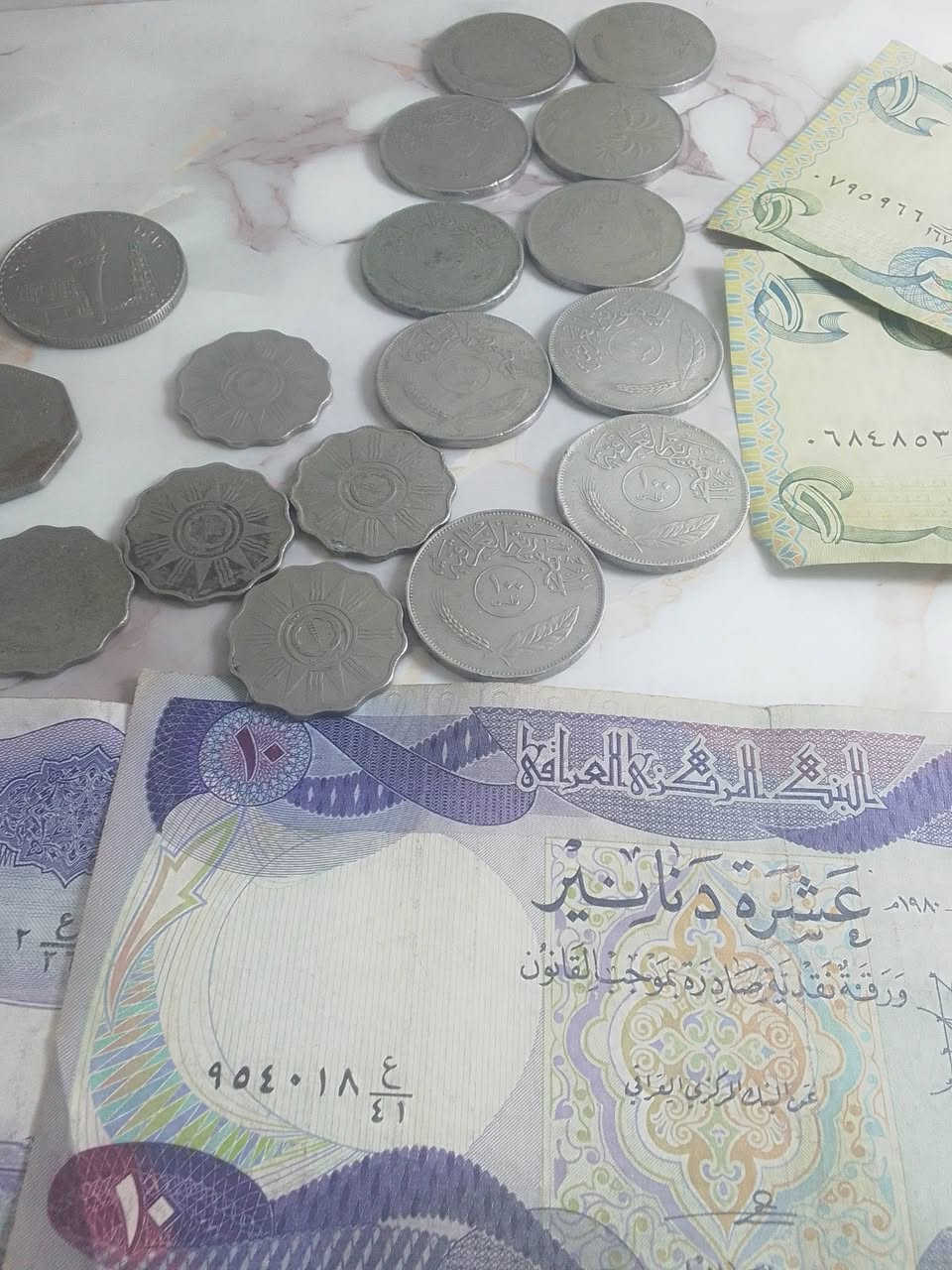 للبيع 10قطع معدنيه مناسبات مع 10قطع معدنيه فئة100فلس مع 5قطع 10فلس جمهوري مع 13قطعه سويسري ربع ونصف و10ودينارمع 4قطع. فئة 10دينار سايلو مع قطعه دينار سايلو وقطعه فئة 50دينار برفكس1 السعر 64الف يوجد توصيل


**إذا كنت صاحب هذا الإعلان وتريد حذفه لأي سبب، رجاءا أرسل رسالة إلى الدعم الفني**