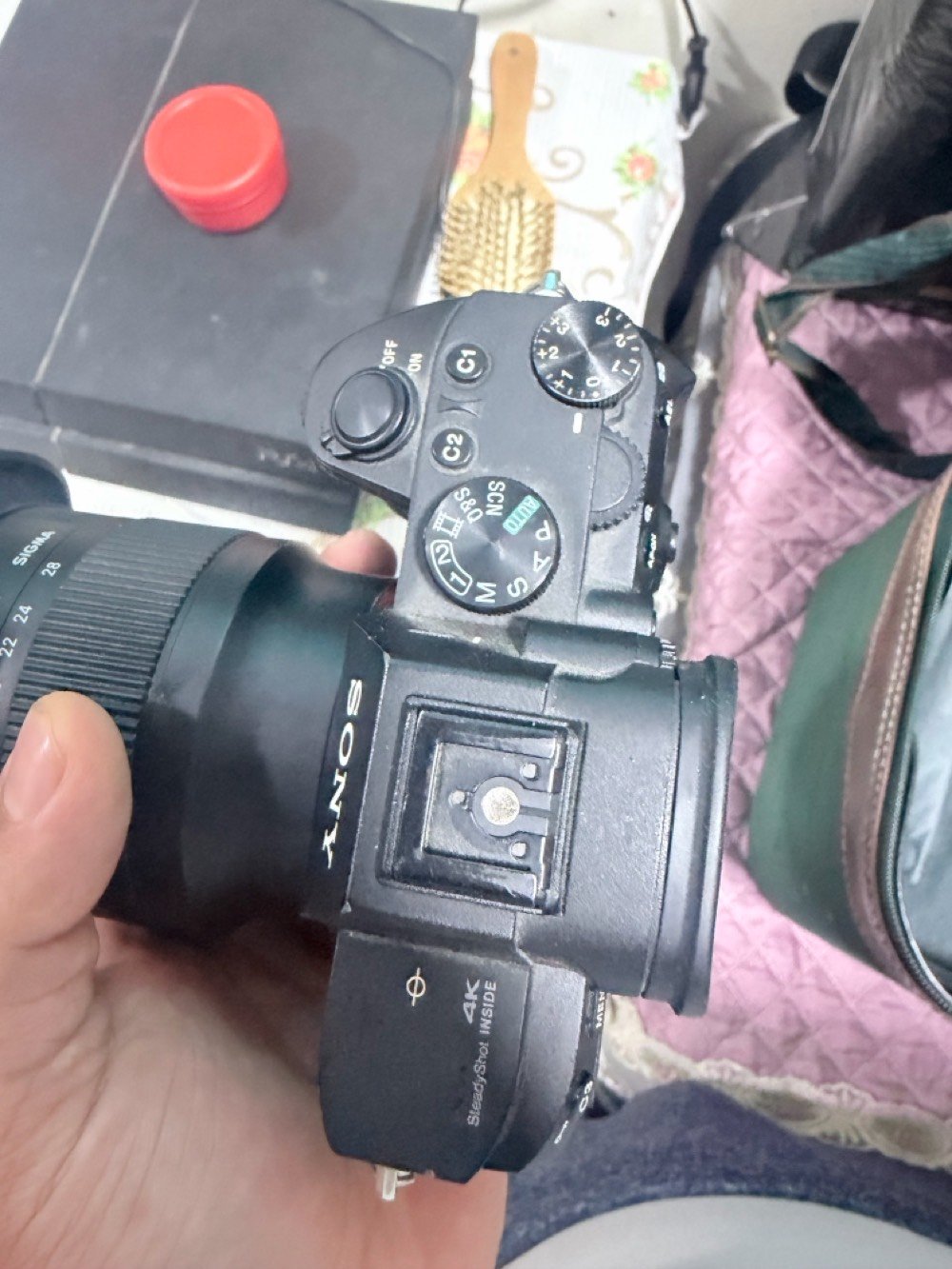 لبيع كأمره سوني a7m3 
الشتر كبالك واضح 
نضافه بدي 100:90