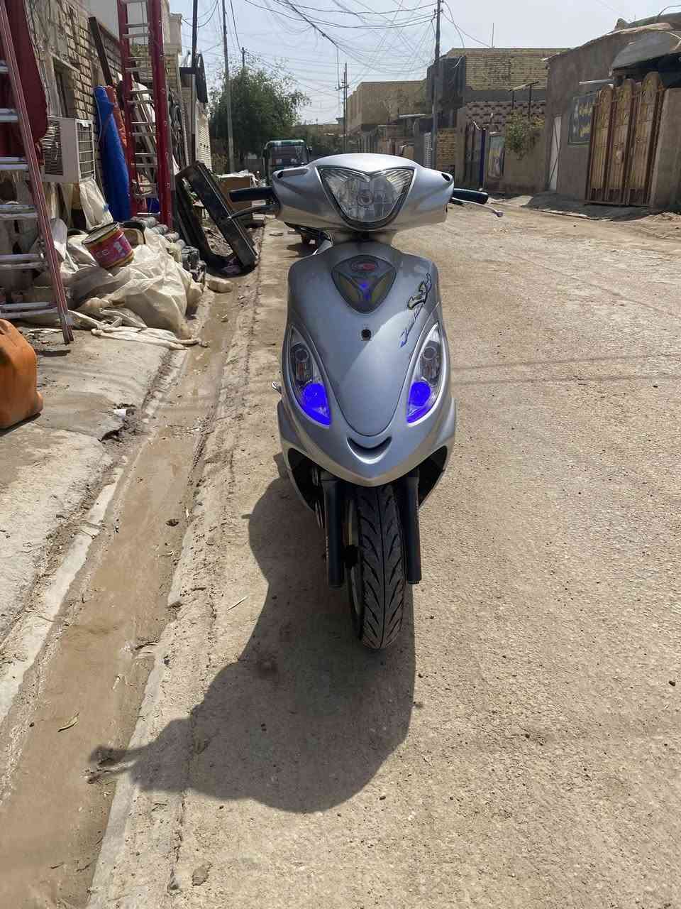 سلام عليكم شباب دراجه كامكو v2فحل مديل  16 كفاله عامه ما عوزه أي نقص مكان الرفاعي السعر ٧٥٠ أو مراوسه 
***********
