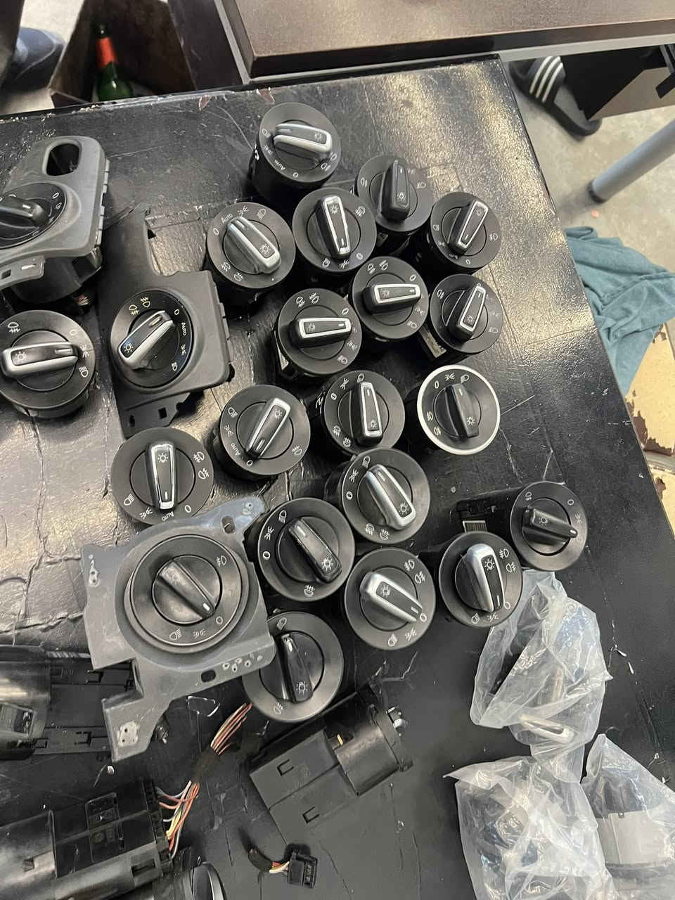 واتساب فقط __***********
‎لبيع جميع قطع غيار سيارات المانيه 

‎اطلس - تيكوان- طاوس - جيتا - باسات - كولف 

‎توصيل جميع محافظات العراق
