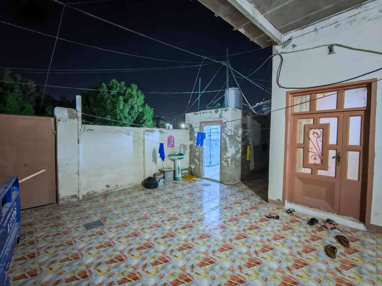 دار للبيع 200 متر 🏚
حي النداء منطقة ال59 
يحتوي على غرفتين وصاله ومطبخ واستقبال وصحيات 
البيت نضيف وعلى ساحه 📢
بناء عكاده اساس تجعيب علي عن الشارع  اكثر من متر 
بيت نضيف ومناسب 
السعر 125 مع المجال💵


**إذا كنت صاحب هذا الإعلان وتريد حذفه لأي سبب، رجاءا أرسل رسالة إلى الدعم الفني**