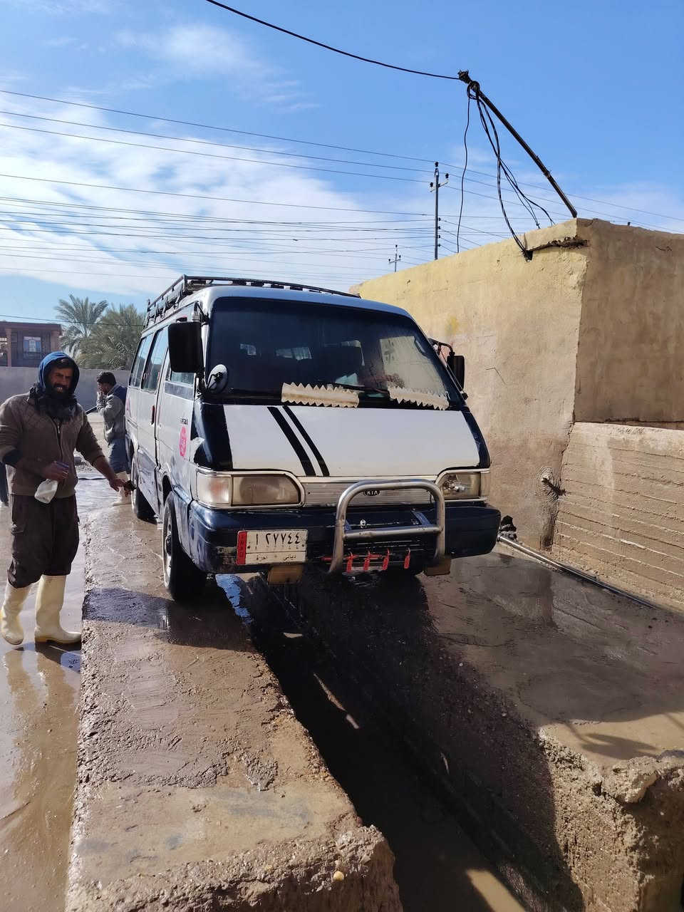 السلام عليكم،،،، كيه بسته موديل ٩٤مصفره هيئه وغرامات سنويه صار له سنه صاقطه أو صاحبه يريد تحويل السعر ٣٥عنواني ديالى دلي عباس اتصال عل رقم ***********
