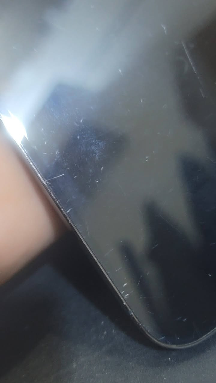 السلام عليكم 
ايفون 12Pro Max ذاكره256 تك سيمكارت بطاريه82 الجهاز ضهر مكسور والشاشه بيه خموش تبدل كلاسه 
رايده 400 وبي مجال عنواني صلاح الدين رقمي متوفر واتساب فقط ***********
