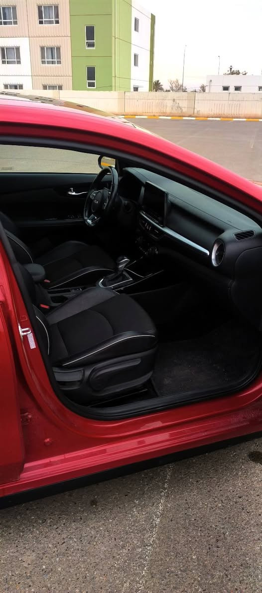 فورتي موديل 24 GT LINE السياره بيها صبغ دعاميه وبنيد لغد وشاصي كفاله شرط سونار ماشيه 60 الف بيها شخط بل جاملغ الخلفي موجوده صورته صور الحادث كلها موجوده سعر السياره 167 وبيها مجال مكان السياره بغداد بسمايه ***********
