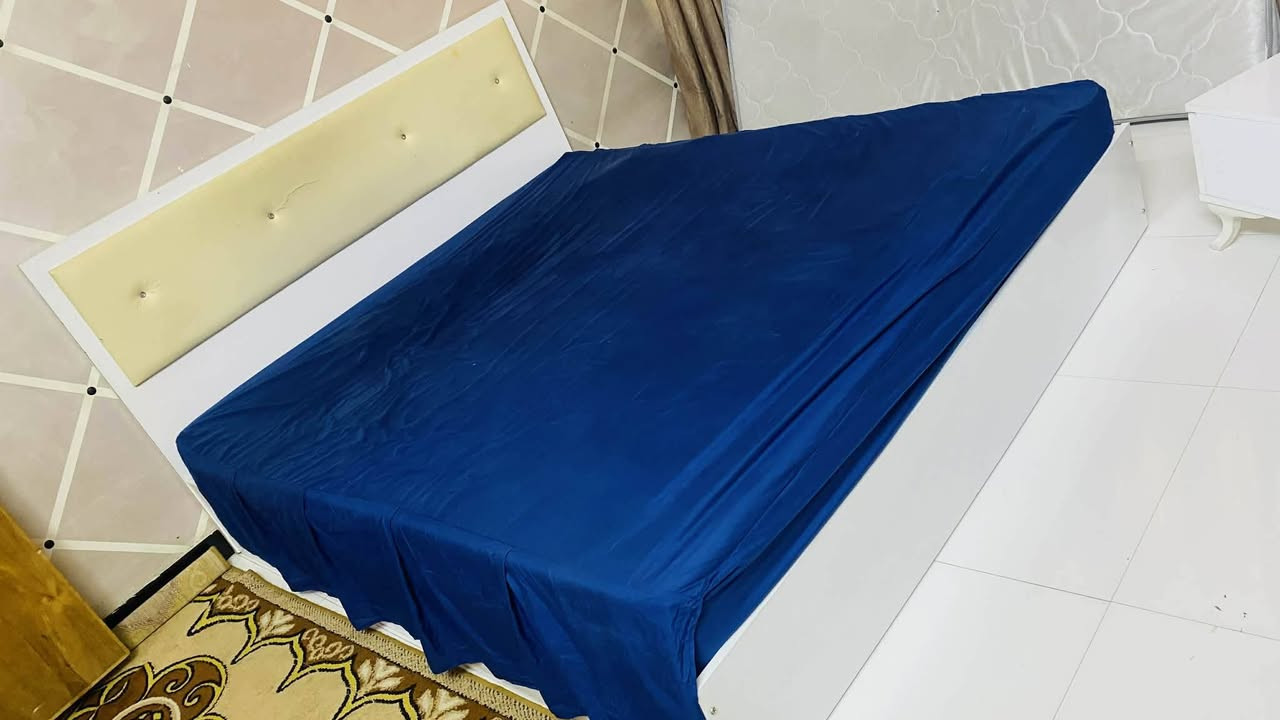 غرفة نوم تركية لون ابيض نظيفة 5قطع مع دوشك للبيع ب300


**إذا كنت صاحب هذا الإعلان وتريد حذفه لأي سبب، رجاءا أرسل رسالة إلى الدعم الفني**