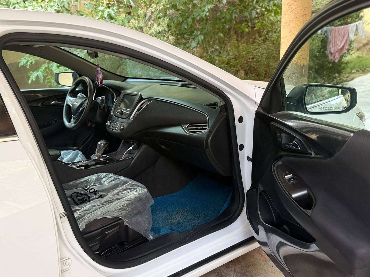 السلام عليكم 
ماليبو موديل ٢٠١٨ رقم دهوك تريد وكاله او تحويل مكينه كير بشرط السياره تبريد تدفئه السياره خير من الله  بس بارد مابيه صبغ ولاتبديل مكينه ١٥٠٠ تيربو 
السعر ١١٠ وبيه مجال مكان ديالى 
***********
