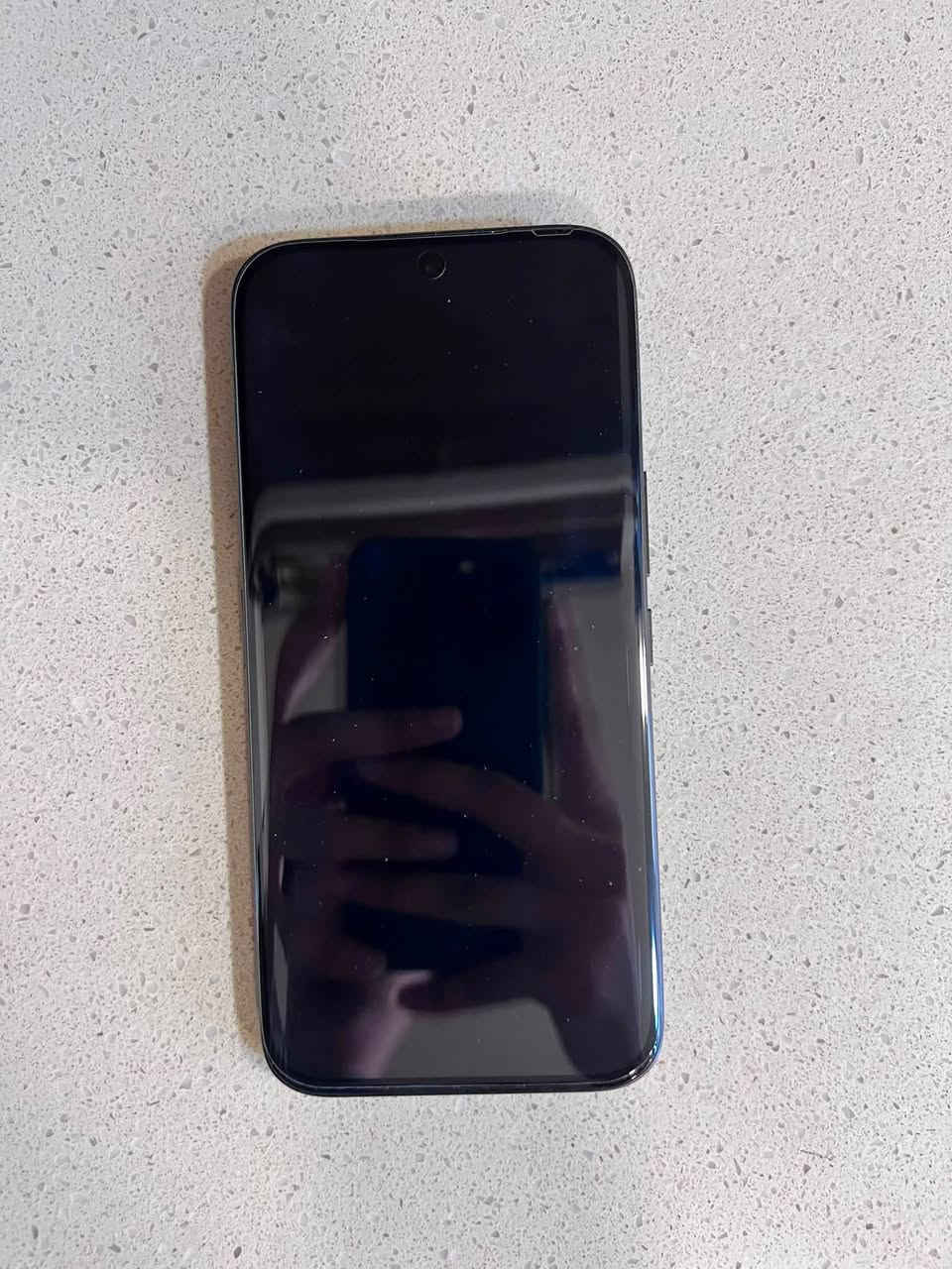 السلام عليكم 
يتوفر هاتف techno camon 50 ultra اخضر اخو الجديد استعمال قليل ومع ضمان وكالة ذاكرة 256 gb ومستشعر كاميرا sony مع كامل الملحقات وكفرين هديه السعر 560 الف وبيه مجال ولا يتوفر توصيل 

العنوان بغداد المنصور ابو جعفر 

الرقم ***********
