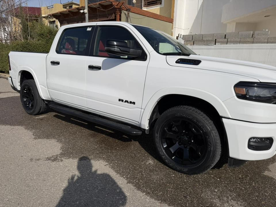 رام 2025 ماشي 15 الف ابيعها مرقمه اربيل سعر البيع 35 الف دولار رقم الشاصي مرفق حادثها سطحي فقط اسفل البابابيين بدون دواخل سياره فول بس بدون بنوراما شاشه تيسلا تبريد وتدفئه بالكشن داخل احمر السياره سته سلندر ايتورك
مكاني اربيل رقم التلفون *********** واتس اب متوفر
