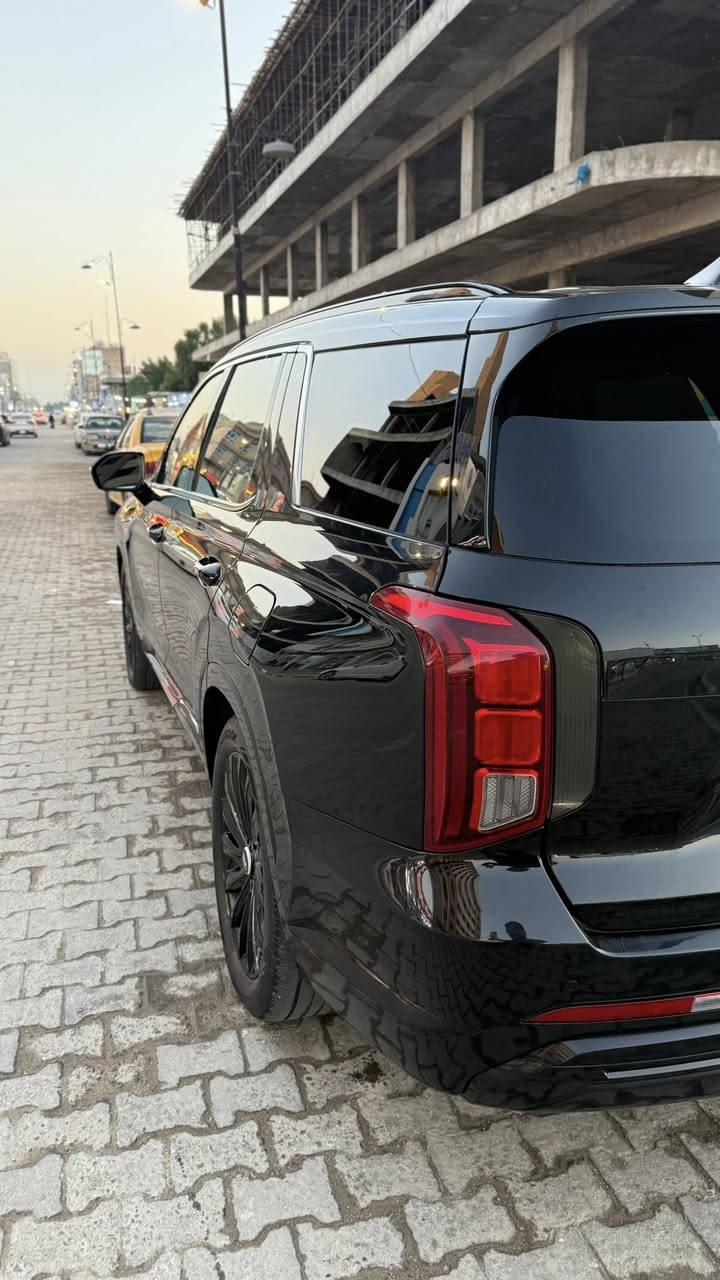 بلسايد كلكرافي  موديل  2024 نايك ادشن
الارباك : 
هونداي بلسايد كلكرافي نايك أدشّن

اللون : اسود
العداد :  57 ألف قابل للزياده            مرقم بغداد الدولي بسمي  
 
الضرر … صندوق الجنطه فقط ע غير كفاله شواصي ولغود كفاله عامه 
المواصفات :- داخل الكشنات شامو و جلد يجي فقط بل نايك ادشن 
1-شاشة عرض داتشو 
2-المحرك   v6    3.8 
3-بصمة تشغيل + بصمة ابواب 
4-اصطفاف ذاتي(تقديم + ترجيع عن طريق الريمونت)  
5-فتحة سقف عدد 2 سقف +بانوراما
6-سماعات هارمن كاردن عدد ١٦
 7-رادار امامي  + خلفي 
8-حساسات امامي + خلفي 
9-كامرات عدد 5  360 درجة 
10-كشنات امامي خزن ميموري 
11-كشنات كهربائي تدفئة وتبريد
12-انارة داخليه (محيطيه) + انارة دشبول 
13-بردات جانبية
14-تبريد مركزي امامي + خلفي منفصل التحكم
15-تحكم ستيرن + شفتات
16-تدفئة ستيرن 
17-مرايا هيتر + تعتيم 
18-صندوق كهربائي شفط + اربع وضعيات فتح صندوق
19-وضعيات قيادة  (٤) فورويل 
20-ويل كب حجم  ٢٠ 
21-اوتو هولد + نقطة عمياء 
22-سايد بريك بصمة + مثبت سرعة
23-شحن وايرلس 
24-إشارات بالمرايا  + إشارات جانبيه
25-اوتو هولد 
26-تحديد مسار
27-شاشة ديجتال كبيرة
28-تشغيل عن بعد .
29-تدليك كشن . مساج 
30-دفع امامي 
31-ماسحات اوتو 
وبعد بيها هوووواي مواصفات معروف الكلكرافي الVIP فول 1/1 

للاستفسار اكثر  الاتصال مكان نجف  

رقم الهاتف:***********
السعر 330 وبيها مجال للشراي
