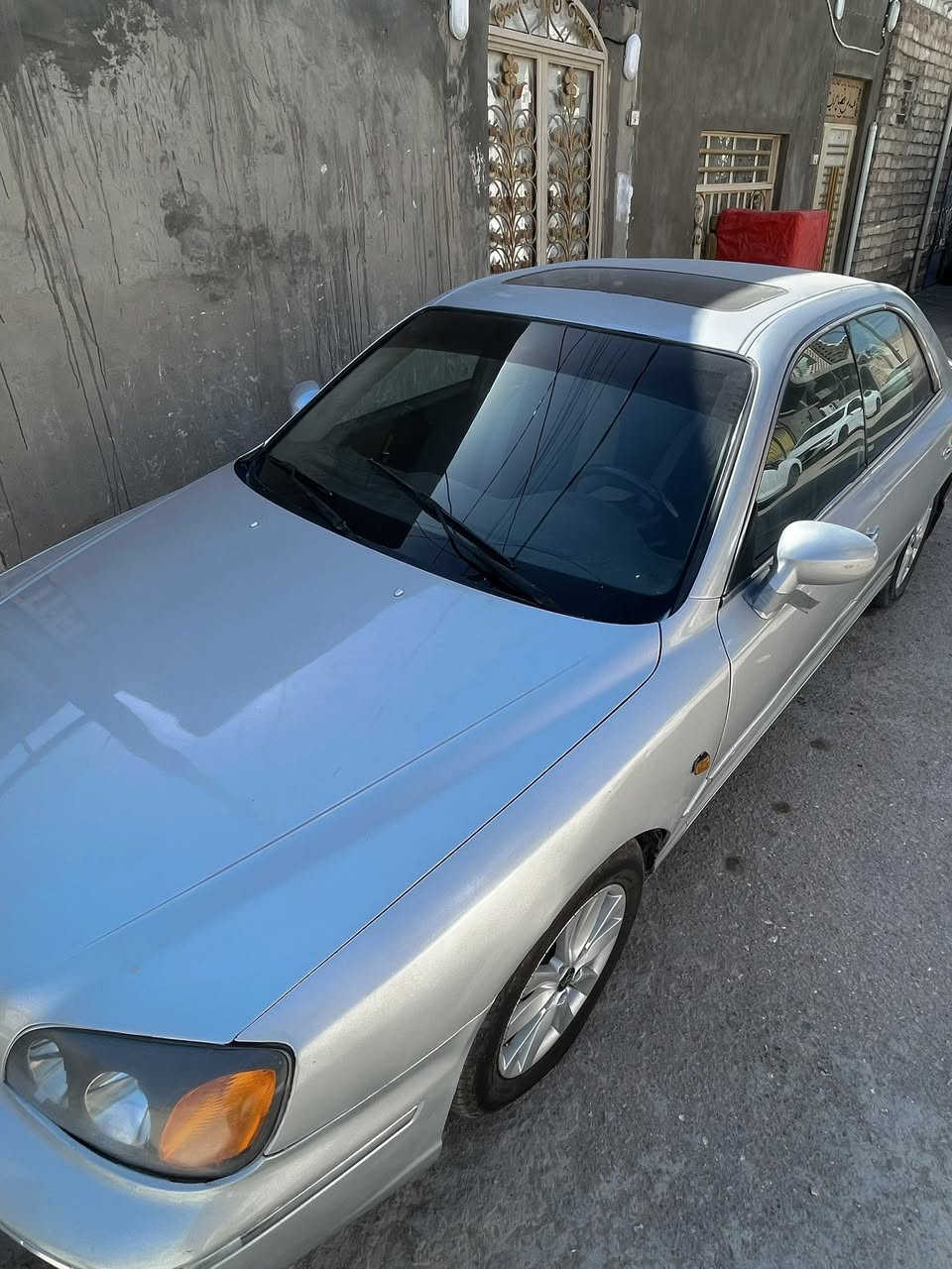 السلام عليكم سوناتا موديل2001 رقم بغداد سنويه وسونار جديد ويه الصور جاهزه من كلشي مكينه اوتماتيك حداديه تبريد ثلج فول السيارة فتحه وتحكم بالستيرن تخم تاير كهربائيات كلها شغاله السياره جاهزه من كلشي  جديده بمعنى الكلمة مال جناي الف ماتصرف عليها مصبوغه لجماليه مكفوله السياره   مكاني النجف حي الميلاد السعر 60  الي يحب يتصل***********
