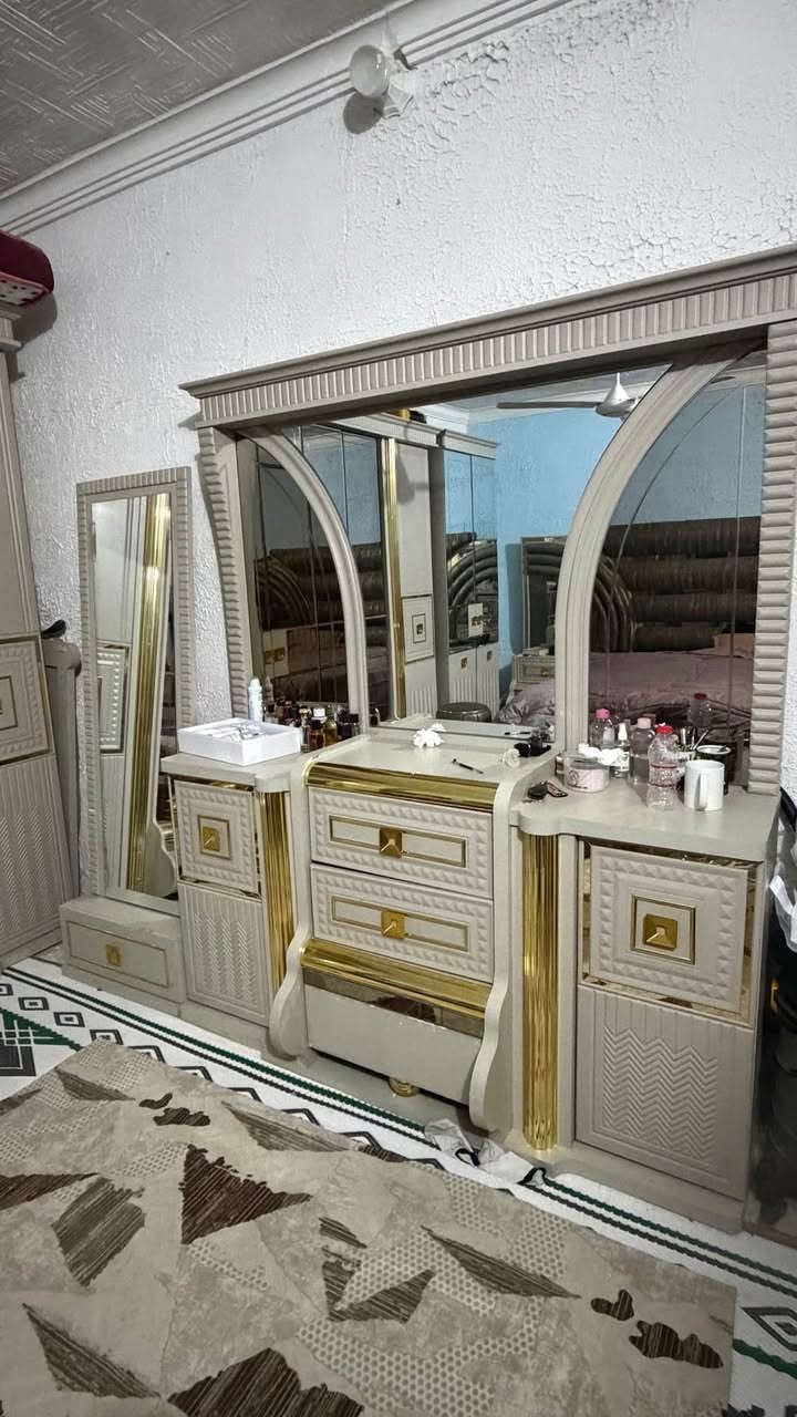 غرفة نوم اخذتها قبل سنتين ب3.500.000 مكونة من 11 قطعة
ضخمة ونظيفة جدا للتواصل قم بالتعليق او تواصل على الخاص 
فقط الي يشتري النجف, العراق


**إذا كنت صاحب هذا الإعلان وتريد حذفه لأي سبب، رجاءا أرسل رسالة إلى الدعم الفني**