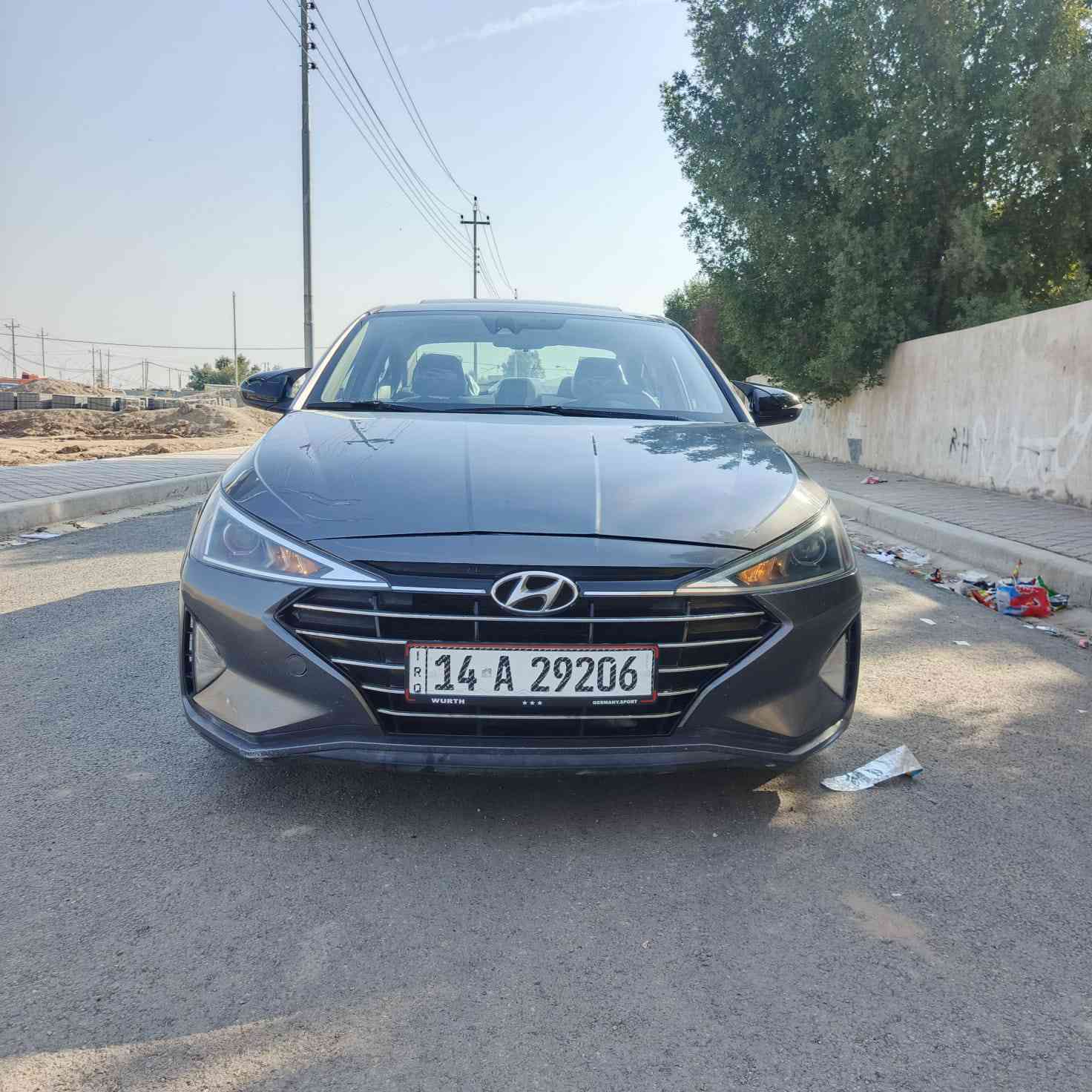 السلام عليكم
الانتره موديل 19حره بسمي رقم بصره تحويل ثاني يوم السياره داخله تقرير 

صار بيه صبغ بالعراق بدون حادث 3قطع صبغ بنيد جاملغ الايمن والايسر بدون تبديل بدون ارباكات 

المواصفات فول 1/1

سعر 130بيه مجال قليل حك جيه 

مكان سياره ناصريه اتصال ع رقم ***********
