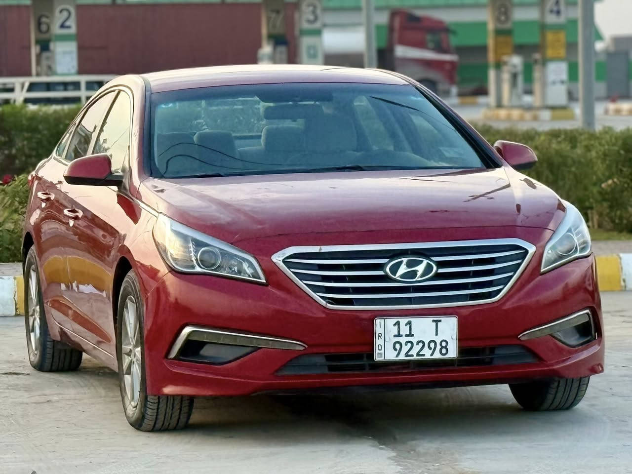 السلام عليكم
سوناته موديل 2017 

لون ماروني 

وارد امريكي 

سيارة مكفوله من اي صبغ بيه شويه بارد 

صور لحادث داخل لمنشور 

سياره ليبل واحد كله 

موصفات نص فول 

رقم بغداد دولي هزه سنويه كله جديد 

سياره شرط لتحويل 

محرك 2400 

لسعر 122 وبيه مجال بصيط 

رقم تليفون ☎️ ***********
