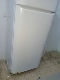 ثلاجة نظيفة • شغالة • حي صدام