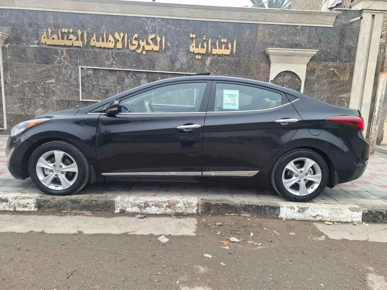 السلام عليكم
النترا وارد امريكي موديل 2016 بيه جاملغ امامي مبدل والباب الوره السايق مصبوغ فقط ومحرك نظيف وكير مفتوح أدامه سياره حيل نظيفه وبصمه + فتحه مكاني الفلوجه(112وبيه مجال قليل) 
للتواصل (***********)
