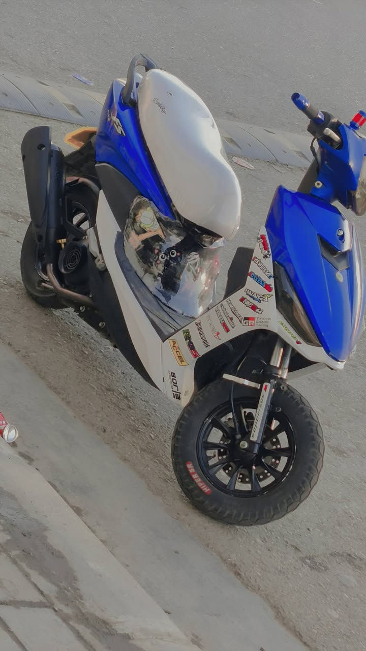 السلام عليكم للبيع ماكس مضلع fs 120 رياضيه مزوده تزويد حلو خير من الله كلجات وصالنصه fm وهواي شغلات كله من شركه. RGS.دشبول الكتروني. كلشي شغال بيها ماناقصها اي شي نكرة صلف هندر الدراجه موديل 2023 ماشيه 12 الف جديده محرك شلعه ومعدل تشك الكاع مكينه مامفتوح برغي بيها بلادي سعرها 475 وبيها مجال بسيط للشراي رقمي واتساب وكلشي ***********
