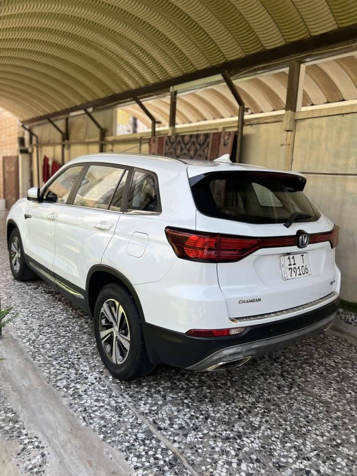 شانجان Cs75 موديل 2019
رقم بغداد انكليزي تحويل مباشر 
السيارة حلوة مابيهه اي نقص ماشية 78 الف 

المواصفات فول 1/1 
محرك 1800 تيربو 
ناقل حركه ( گير ) 6 سرعات 
بصمة تشغيل وابواب 
فتحة سقف بانوراما بالكامل 
متعددة وضعيات وانظمة القيادة 
شاشة ذكيه متعددة الاستخدام 
كاميرا خلفية دوارة وحساسات 360 درجة 
كشنات جلد مقعد السائق كهرباء وتبريد بالكشنات 
تبريد امامي خلفي وثلاجه 
سايد بريك بصمة 
مري شفط وهيتر واشاير بالمري 
وبعد مواصفات 

السعر : 117 $ 
الهاتف : ***********
