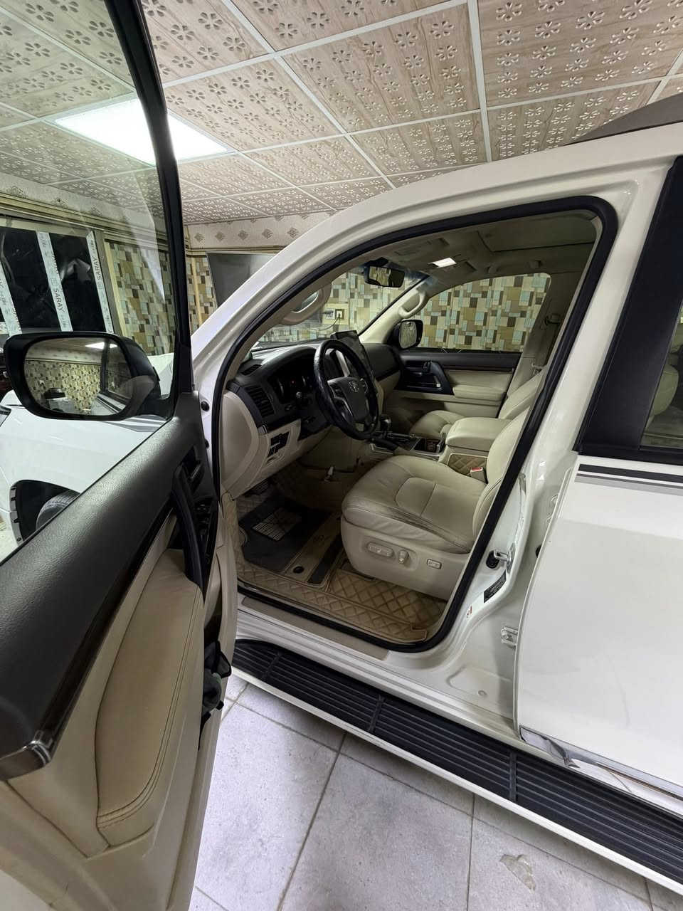 • تويوتا لاندكروز ساز  GXR Grand Touring
• اللون ابيض صدفي 
•ماشية 134 
•موديل 2019 
•بدون بارد بدون صبغ السيارة وكالة
• محرك V6
• دفع رباعي (دبل)
• فتحة سقف
• تشغيل بصمة
• دخول ذكي
• كاميرا خلفية
• حساسات أمامية وخلفية
• مثبت سرعة
• كشنات جلد
• كشنات كهربائية
• تكييف أوتوماتيك مزدوج
• الضوء LED
• صندوك كهربائي
عنواني بغداد الزعفرانية شراي وتريد تشوف السيارة موجودة بالكراج وهلا بيك 
***********
السعر 485$
