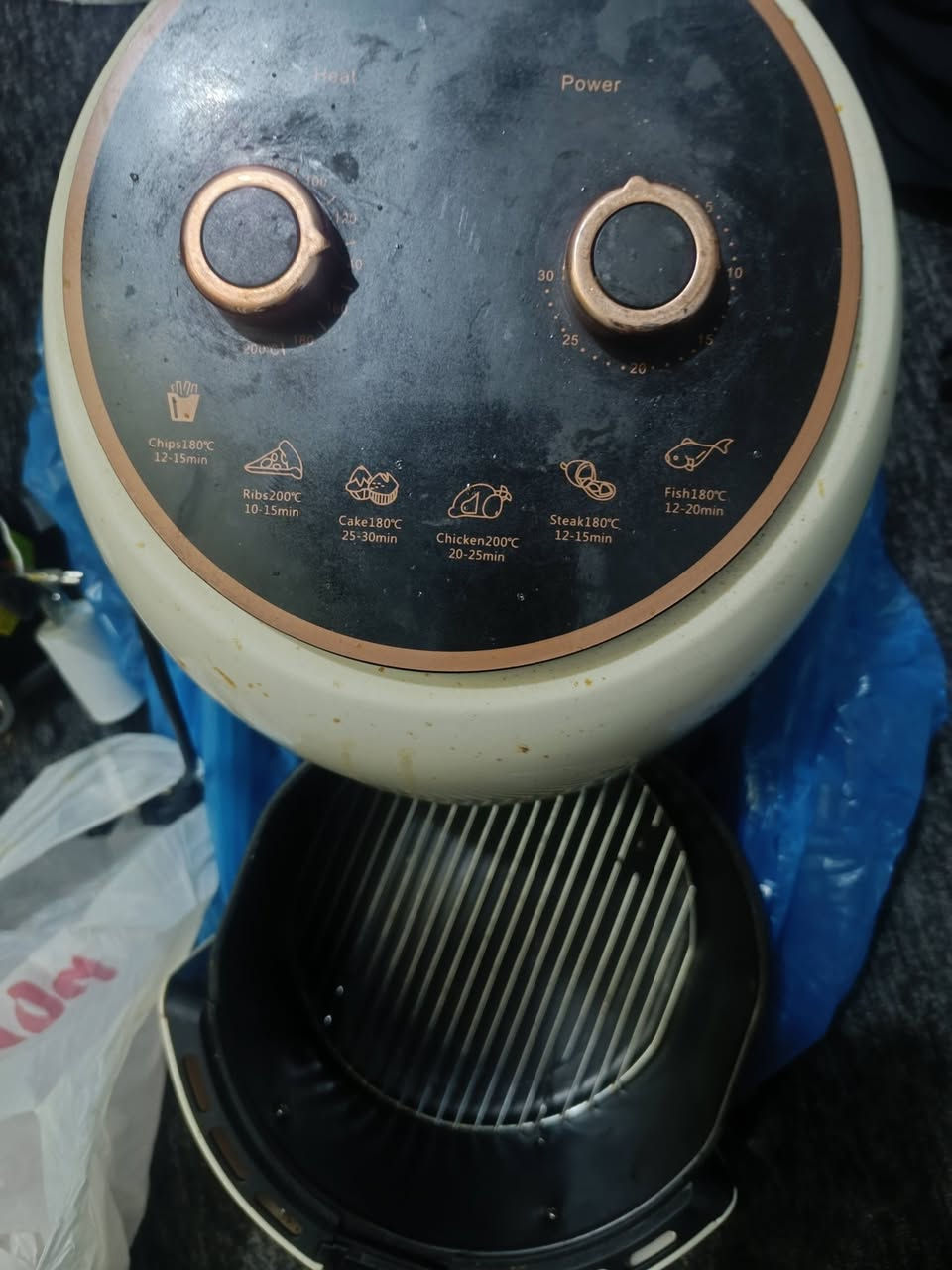 بيع كلهم يشتغلون فقط ماطور يشتغل درجه ثلاث


**إذا كنت صاحب هذا الإعلان وتريد حذفه لأي سبب، رجاءا أرسل رسالة إلى الدعم الفني**