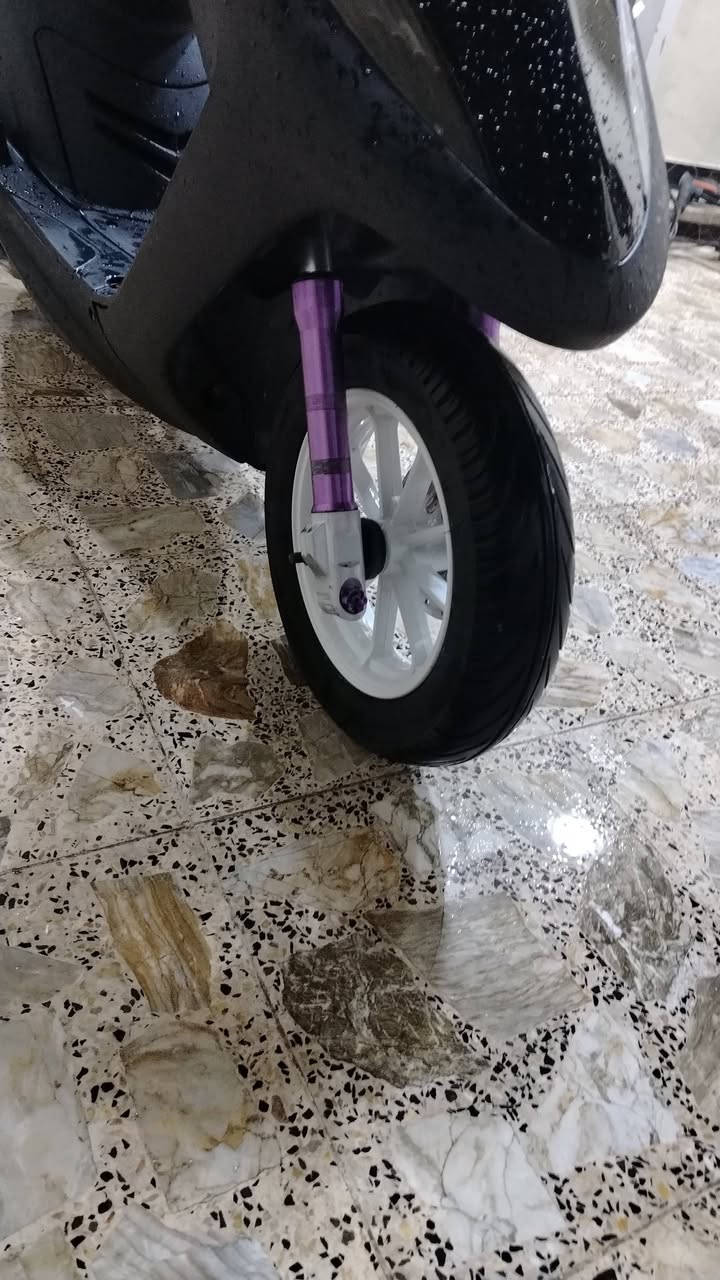 سلام عليكم ماكس عدله للبيع  دراجه صدر رياضي صالنصه رياضي اكلجات رياضية وياله رياضيه  دراجه شلعه ومعدل تخبل       عنوان بغداد الدوره   سعر 650 وبيه مجال بسيط ***********
