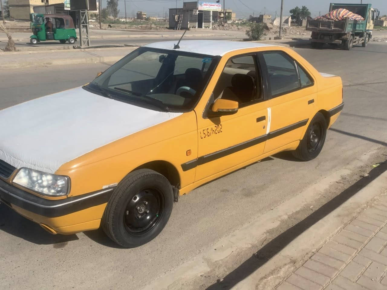 سلام عليكم بيجو جي ال كس موديل ٢٠١٠بسمي رقم نكليزي بغداد مصفره تحويل ثاني يوم مكينه وكير تبريد مضومه بانزين كلهن جديداً تايرات ربع ماتصرف عليه سعر ٣٣وبيه مجال مكاني بغداد البياع حي التراث ***********
