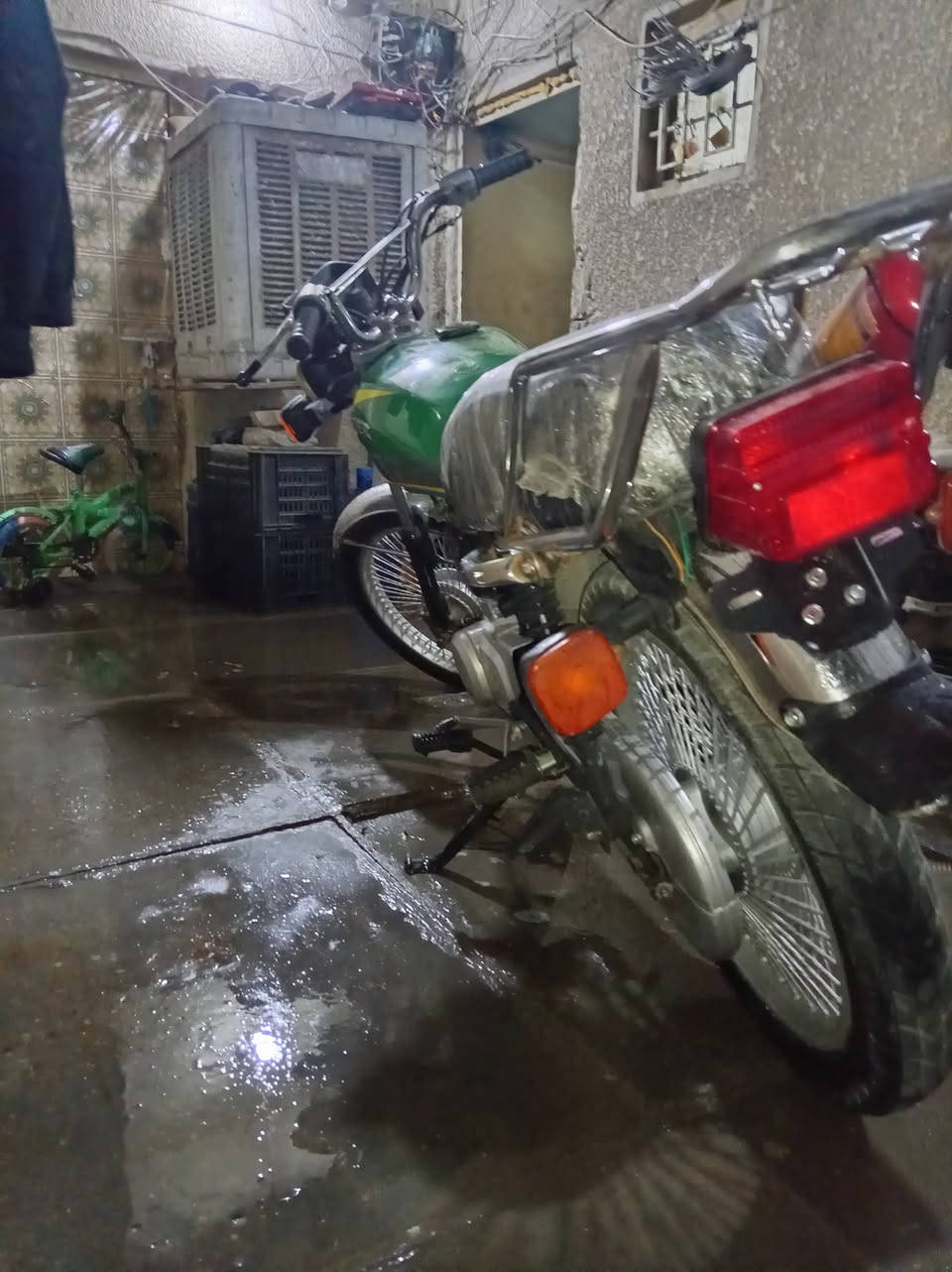 اسلام عليكم دراجه تاكير يراني مديل 24 اربعه كير مكينه تخبل شلعتها طياره مكفوله من كلشي كهربائات كلها شغاله ما بيها اي نقص اكاتبك مكاتبه واكفلك سرقه وعشاير وحكومه بيها منفيس ومكاتبه بسمي سعر 600 وبيها مجال مكاني الأمين ثانيه شارع الأرامل رقمي ***********
