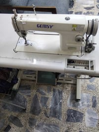 مكينة خياطة للبيع جديدة بغداد مدينة الصدر قطاع واحد 07715102860