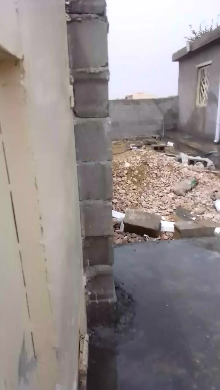 السلام عليكم مطلوب فلاح السكن والعمل تواصل على  الرقم ***********
